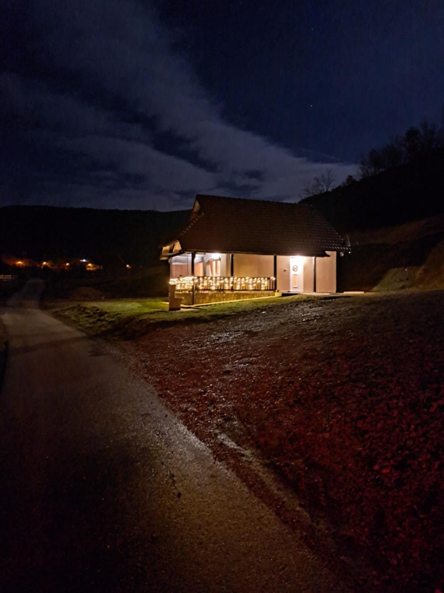 Mokrogorska Kuca Holiday home *